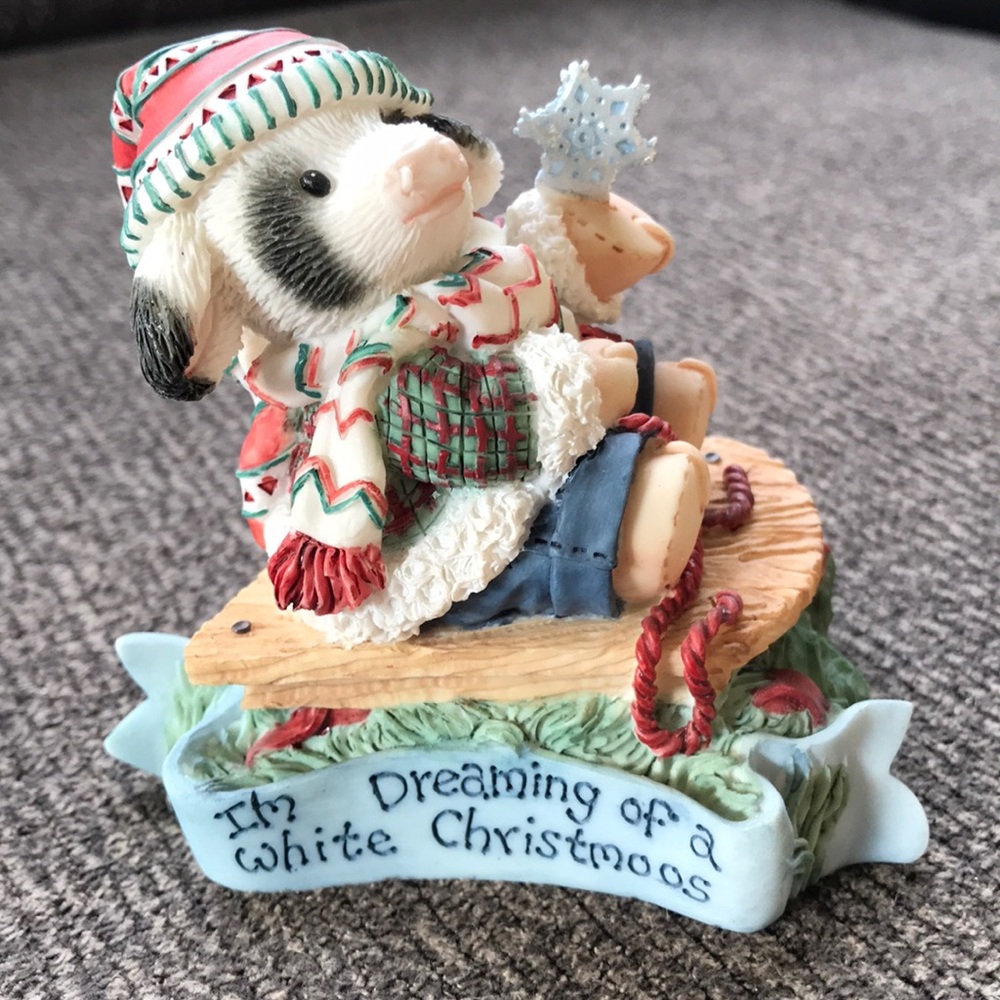 Mary’s Moo Moo-I’m Dreaming Of A White Christmoos